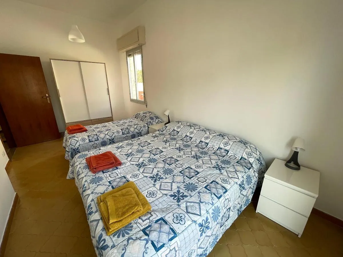 La Casuzza Di Luigi Villa Villaggio Azzurro 0*,  Olaszország