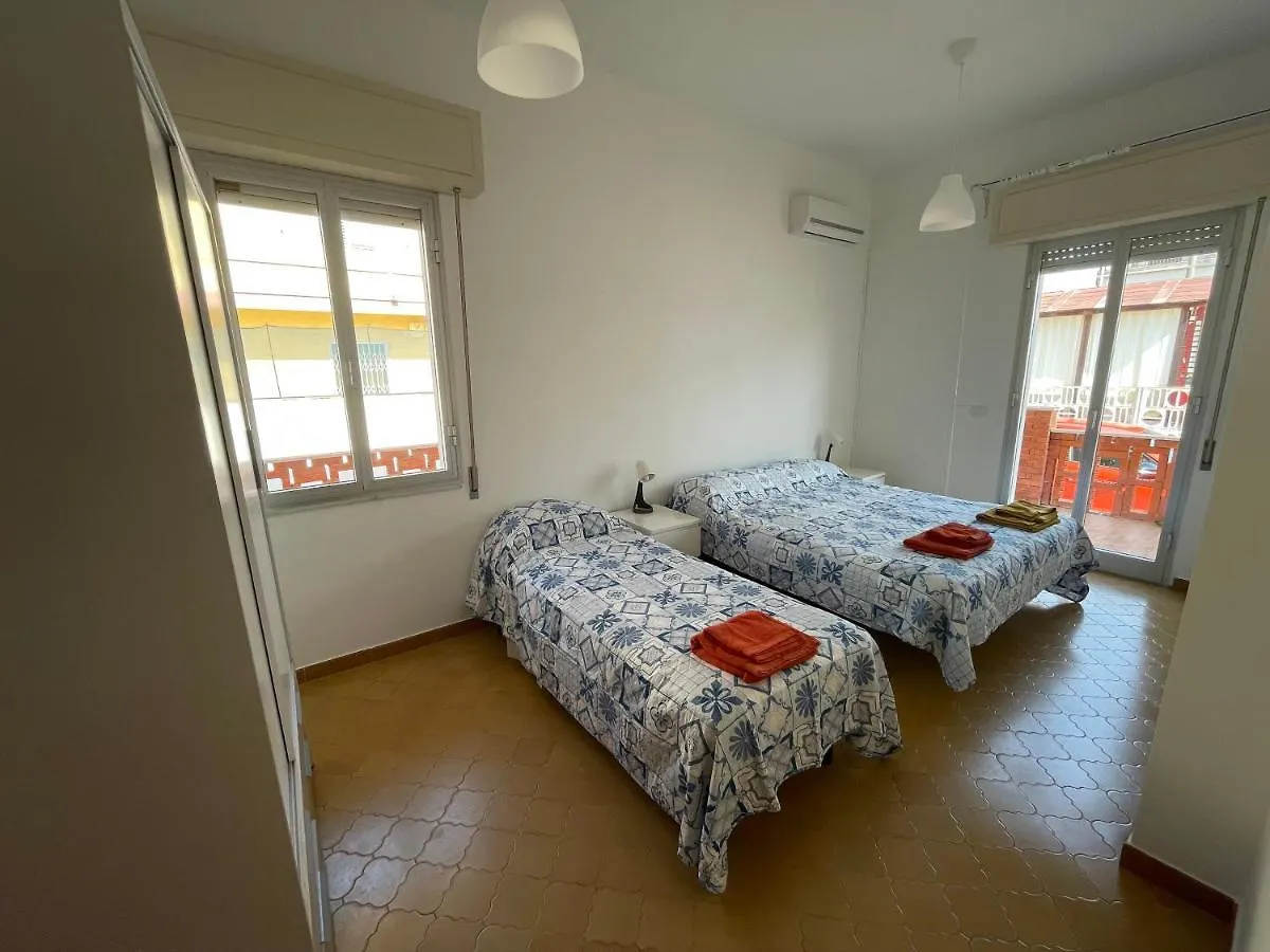Nyaraló La Casuzza Di Luigi Villa Villaggio Azzurro Olaszország